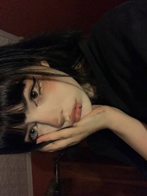 Emo Chanel (@emochanel